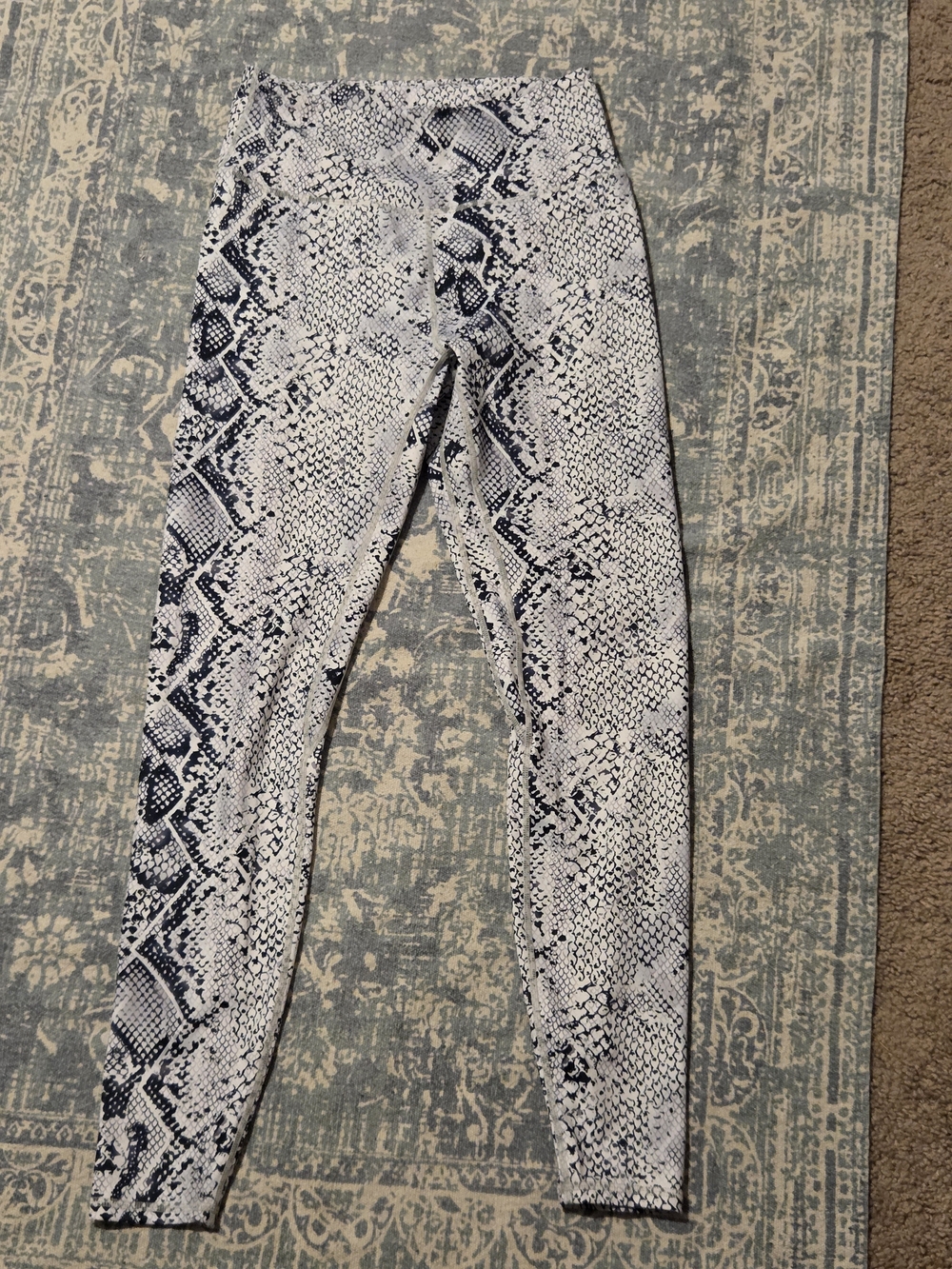 Snake Print High-Waist Leggings - Black & White Size Small Tag Wore Off